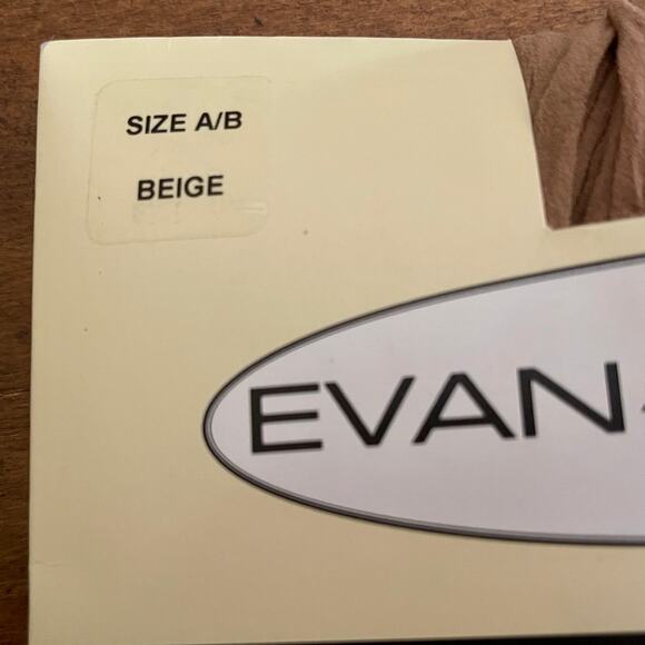 Evan-Picone Control Top Pantyhose 3-Pair Pack Color Beige Size AB (Small) C-20 - Picture 4 of 10